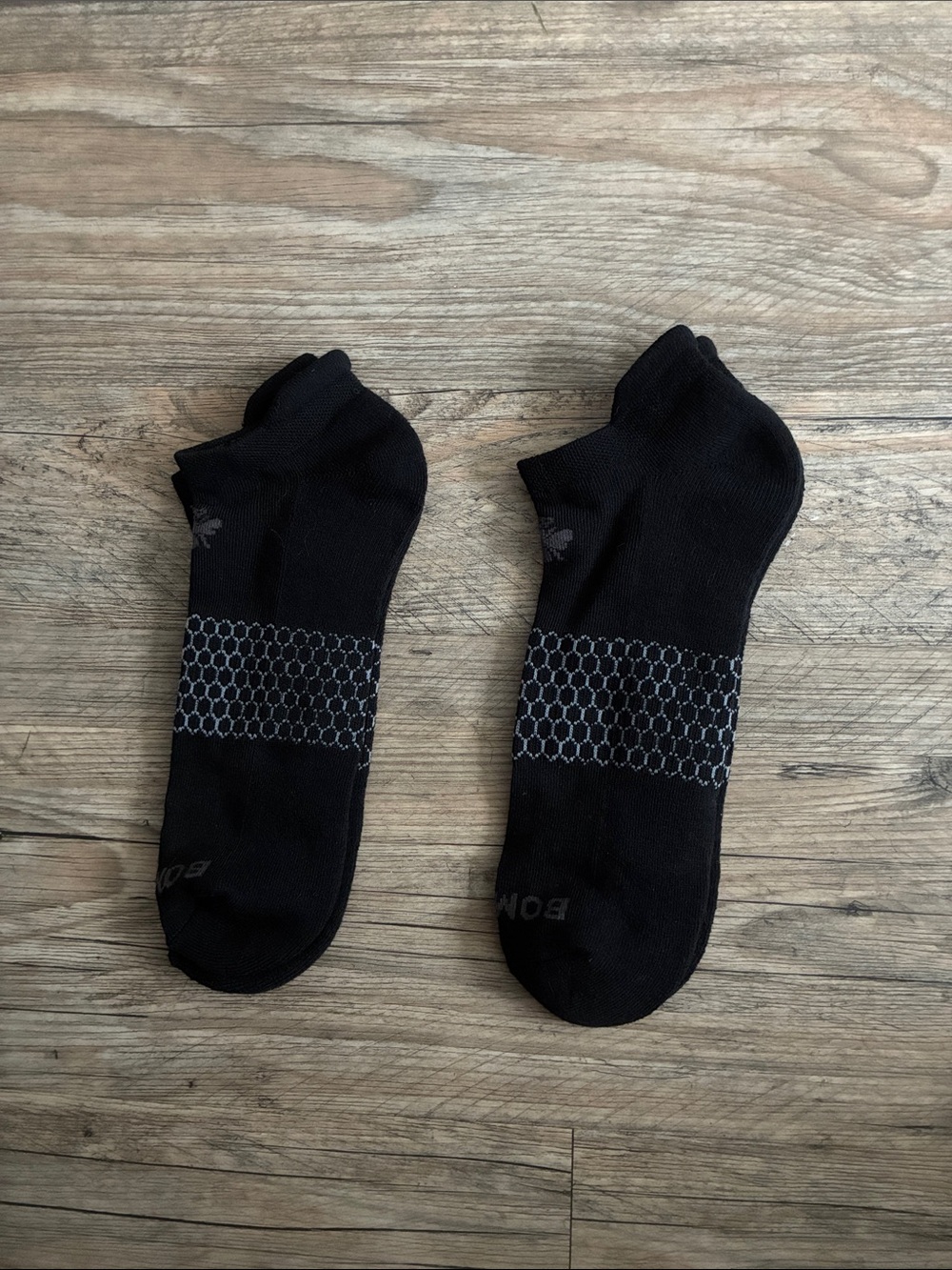 Men's Black Low-Cut Athletic Socks - Packable Performance